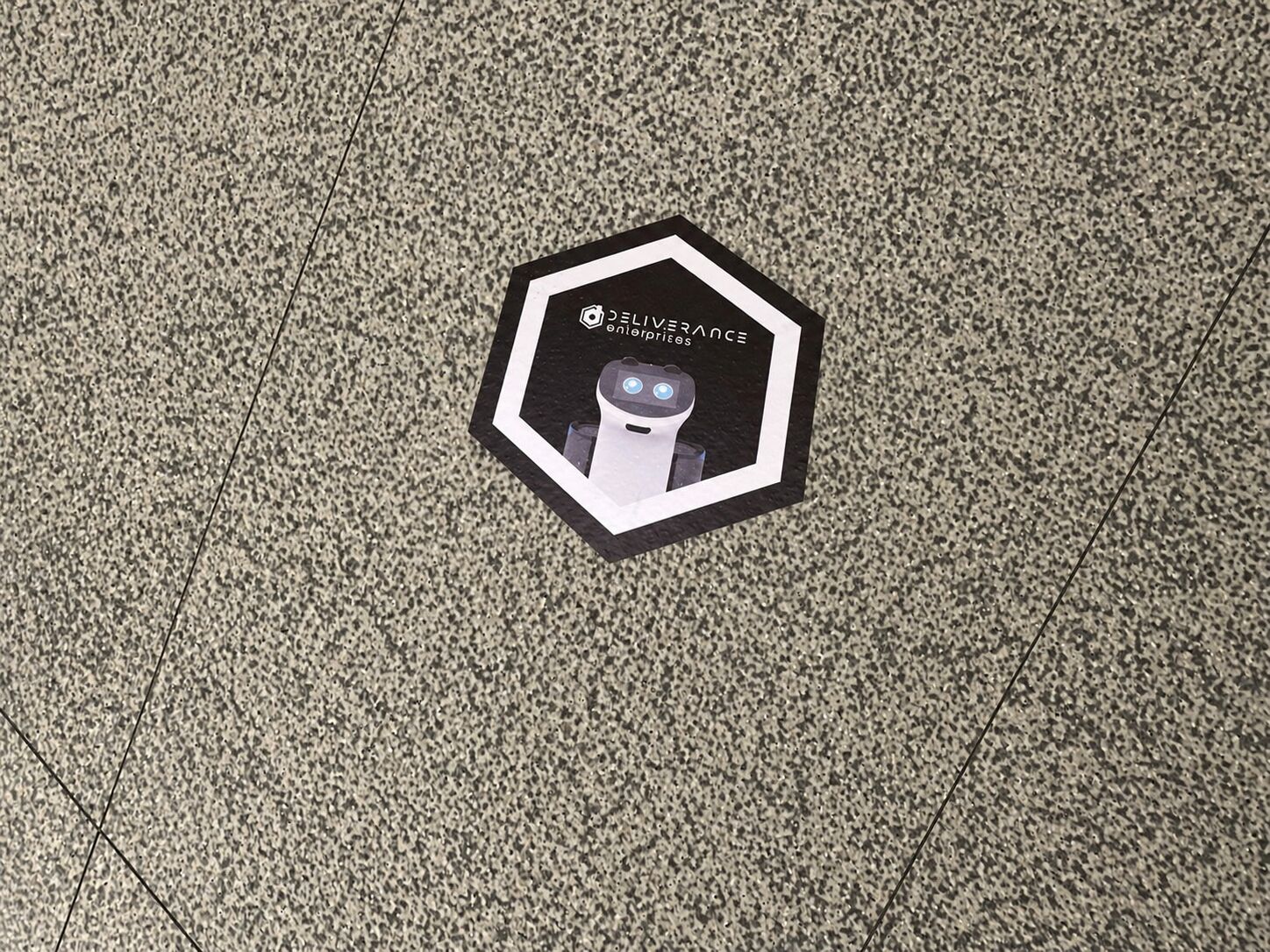 Floor marker locking the robot's stop position